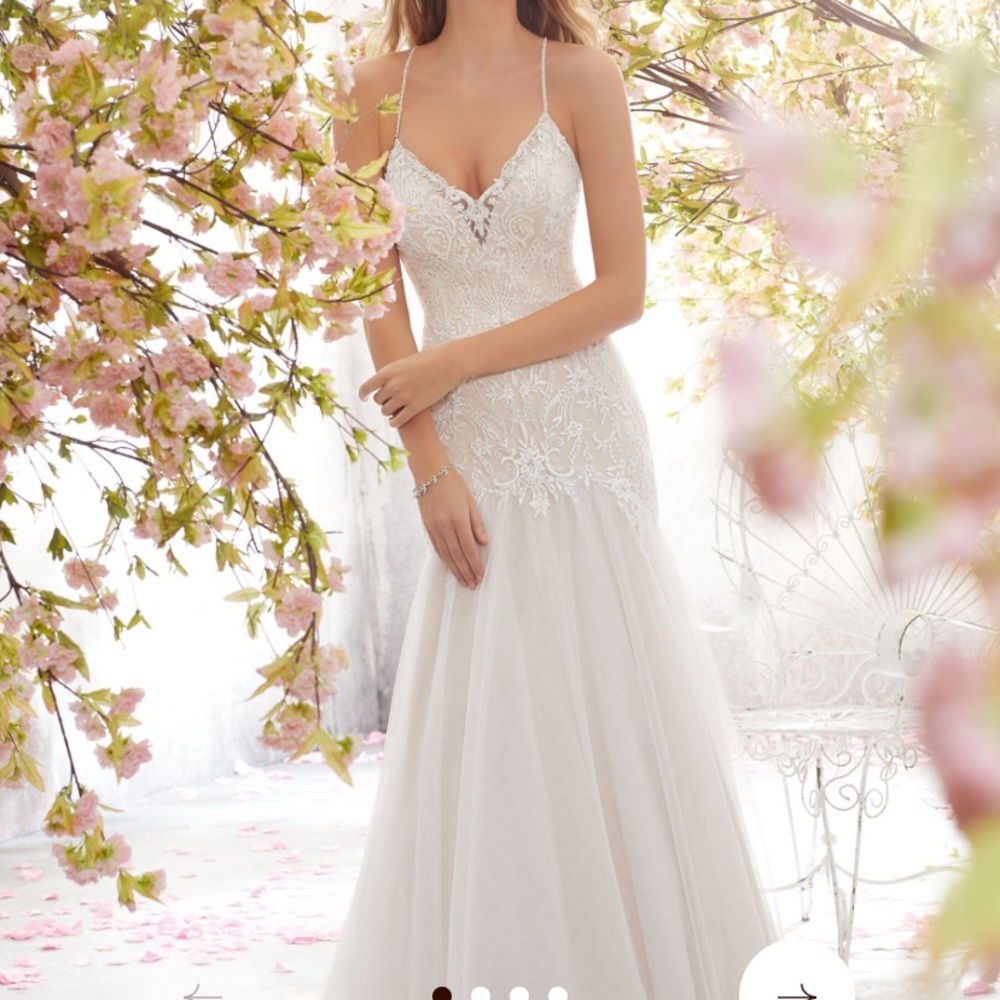 Morí lee Lara Wedding Dress style 6895